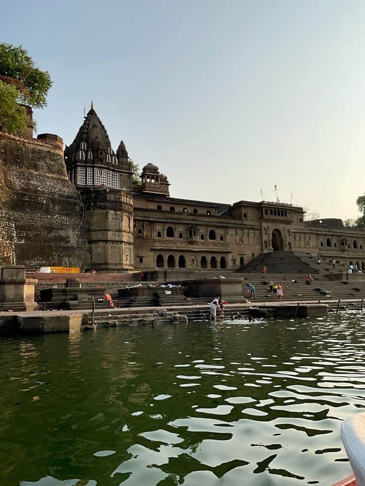 Maheshwar fort